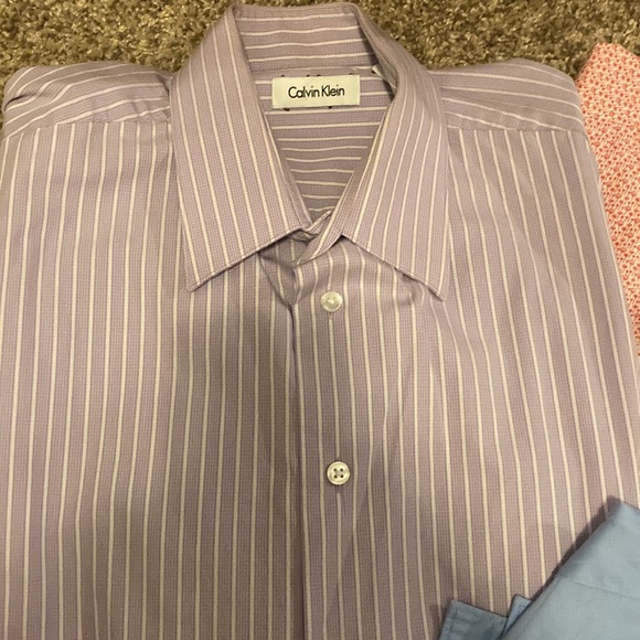 Eight button downs, some causal some dressy lot A37 - Picture 4 of 7